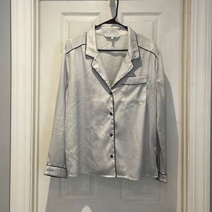Cupcakes & Cashmere button down collared pajama top SZ medium